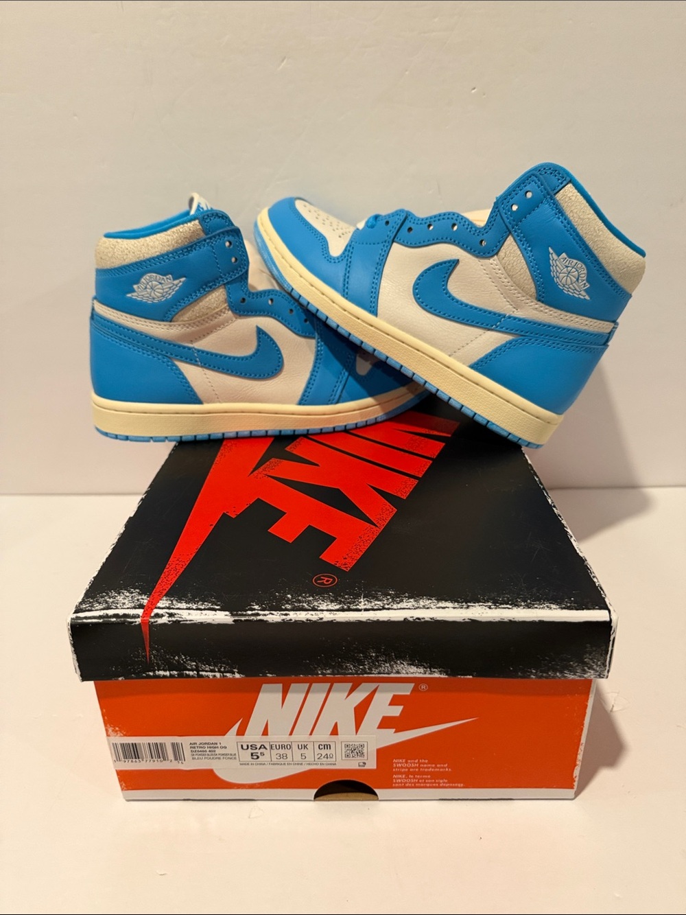 Air Jordan 1 Retro OG High 'UNC Reimagined' Sz: 5.5 / 7 / 8.5 (DZ5485-402)